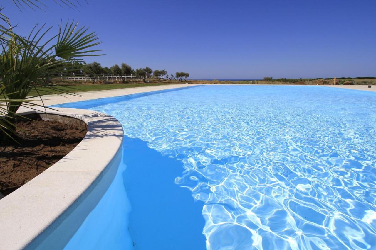 Country Resort Capo Nieddu Santa Caterina Di Pittinuri  Kültér fotó