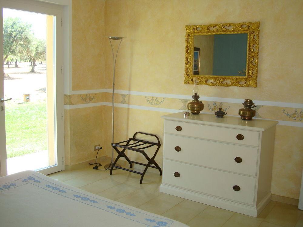 Country Resort Capo Nieddu Santa Caterina Di Pittinuri  Kültér fotó