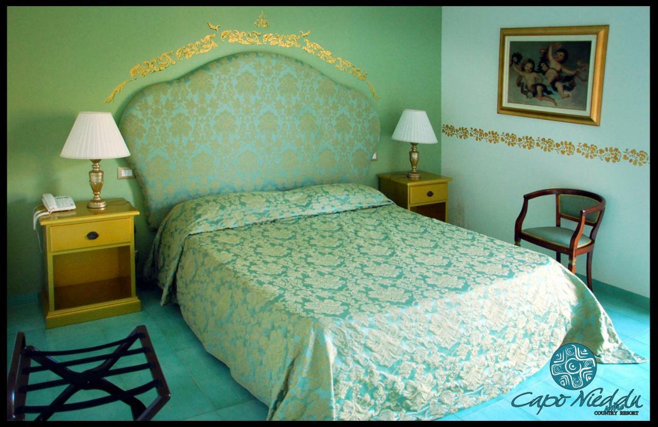 Country Resort Capo Nieddu Santa Caterina Di Pittinuri  Kültér fotó