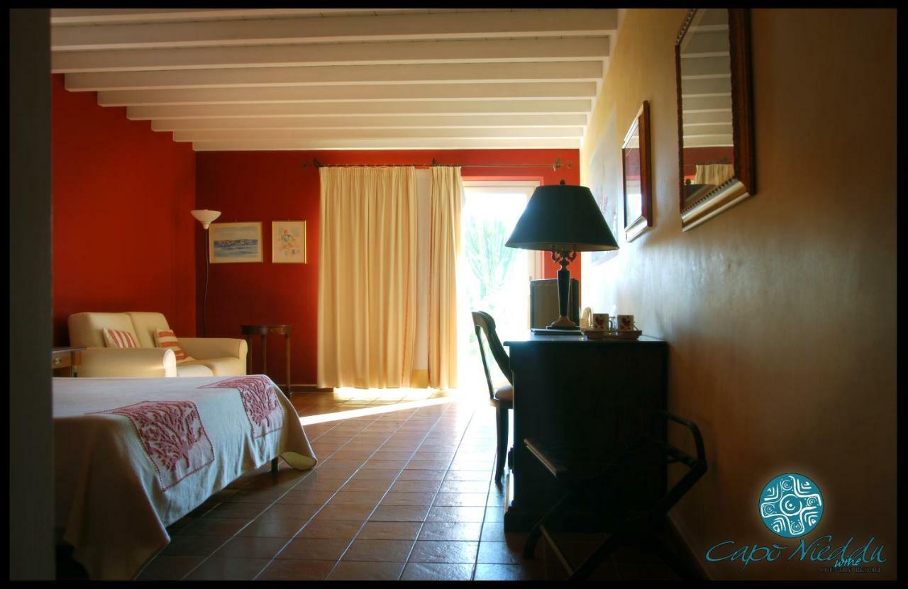 Country Resort Capo Nieddu Santa Caterina Di Pittinuri  Kültér fotó