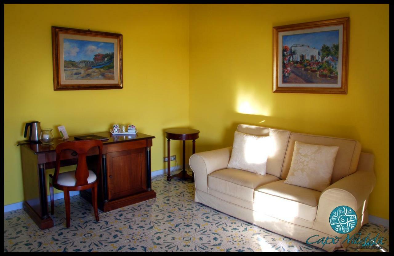 Country Resort Capo Nieddu Santa Caterina Di Pittinuri  Kültér fotó