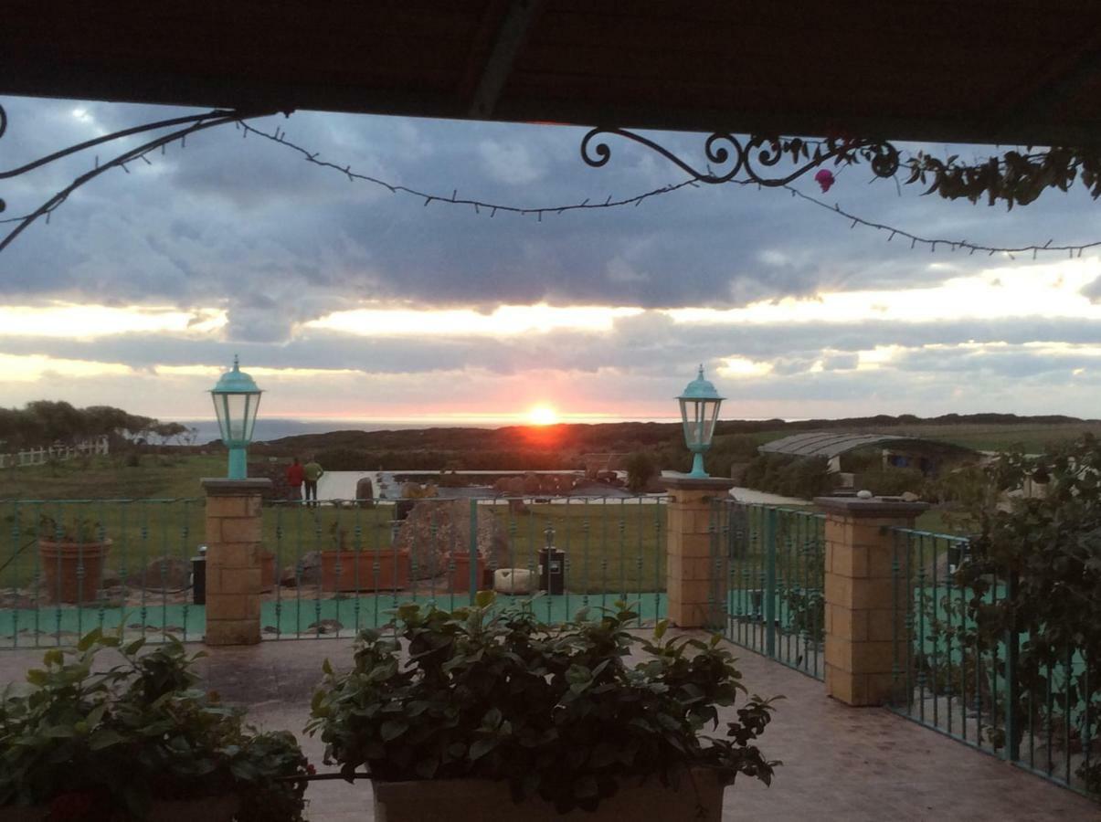 Country Resort Capo Nieddu Santa Caterina Di Pittinuri  Kültér fotó