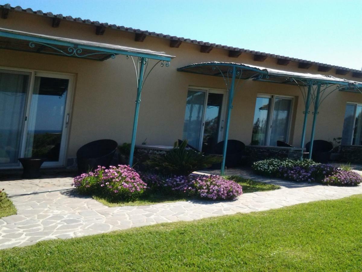 Country Resort Capo Nieddu Santa Caterina Di Pittinuri  Kültér fotó