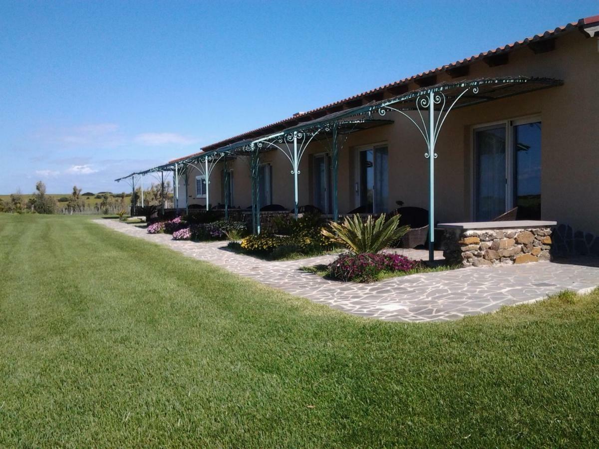 Country Resort Capo Nieddu Santa Caterina Di Pittinuri  Kültér fotó