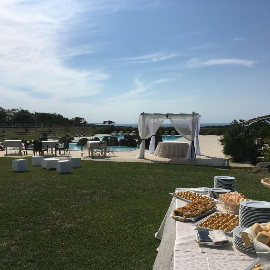Country Resort Capo Nieddu Santa Caterina Di Pittinuri  Kültér fotó